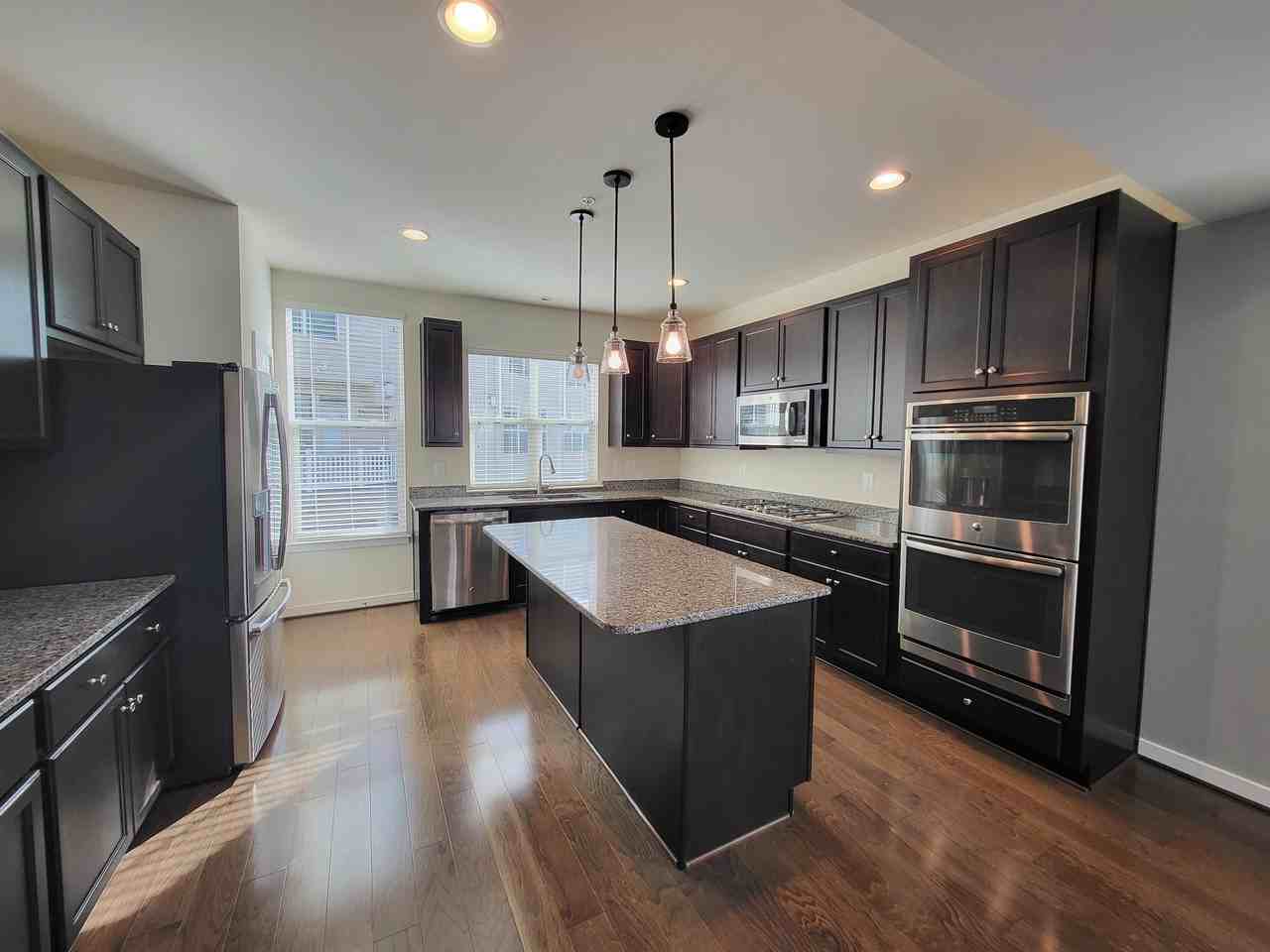 1438 Wheyfield Dr - Photo 2 of 50