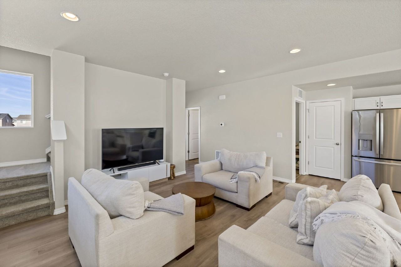 7430 Alatna Pl - Photo 5 of 35