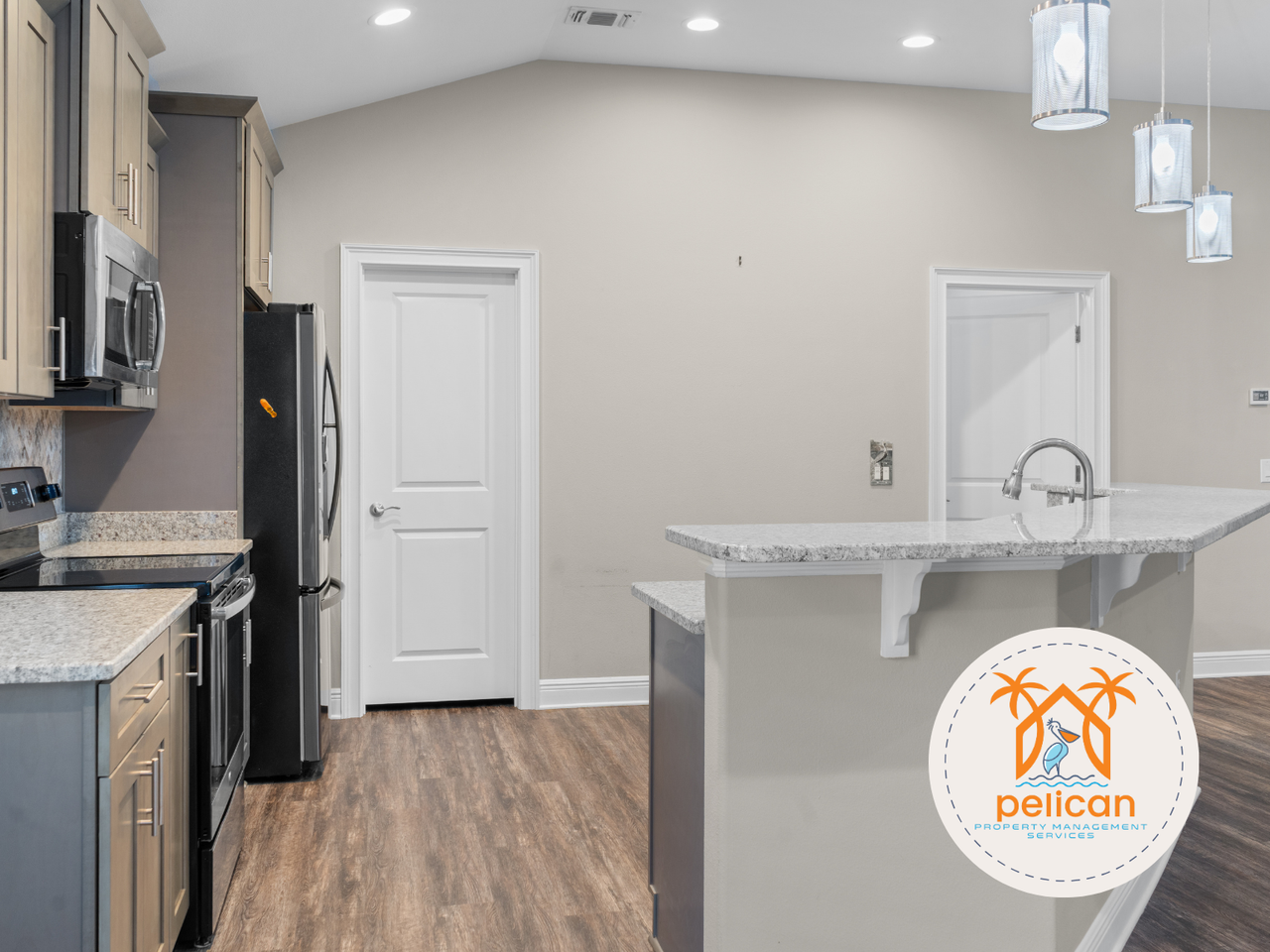 2031 Luneta St - Photo 3 of 31