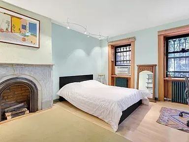 234 Madison St - Photo 7 of 10