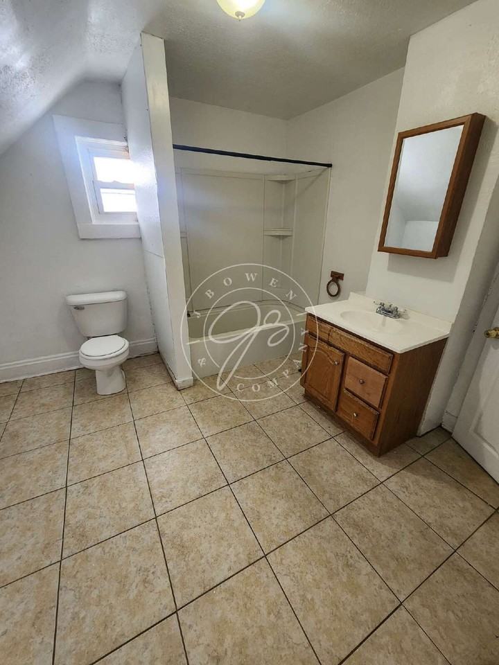 751 Fernwood Ave - Photo 7 of 28