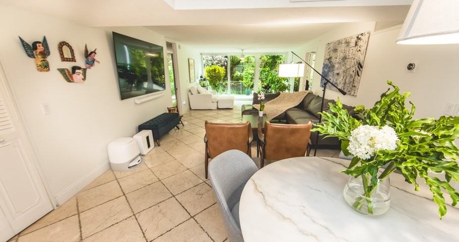 501 Southwest 11th Place #101 - Photo 6 of 8