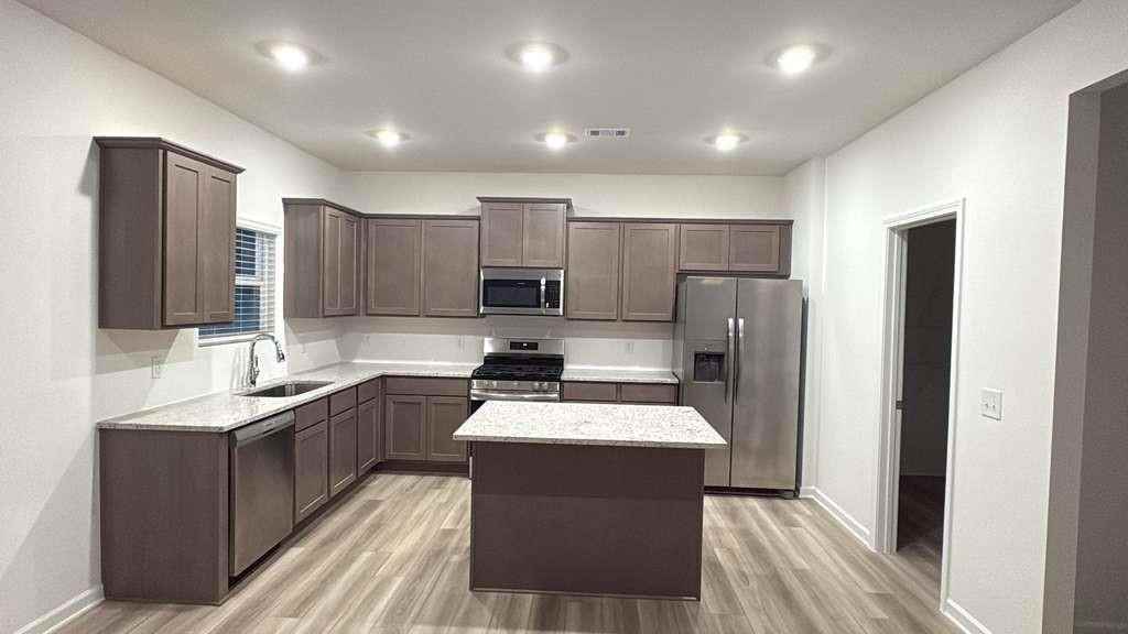 576 River Run Dr - Photo 3 of 20