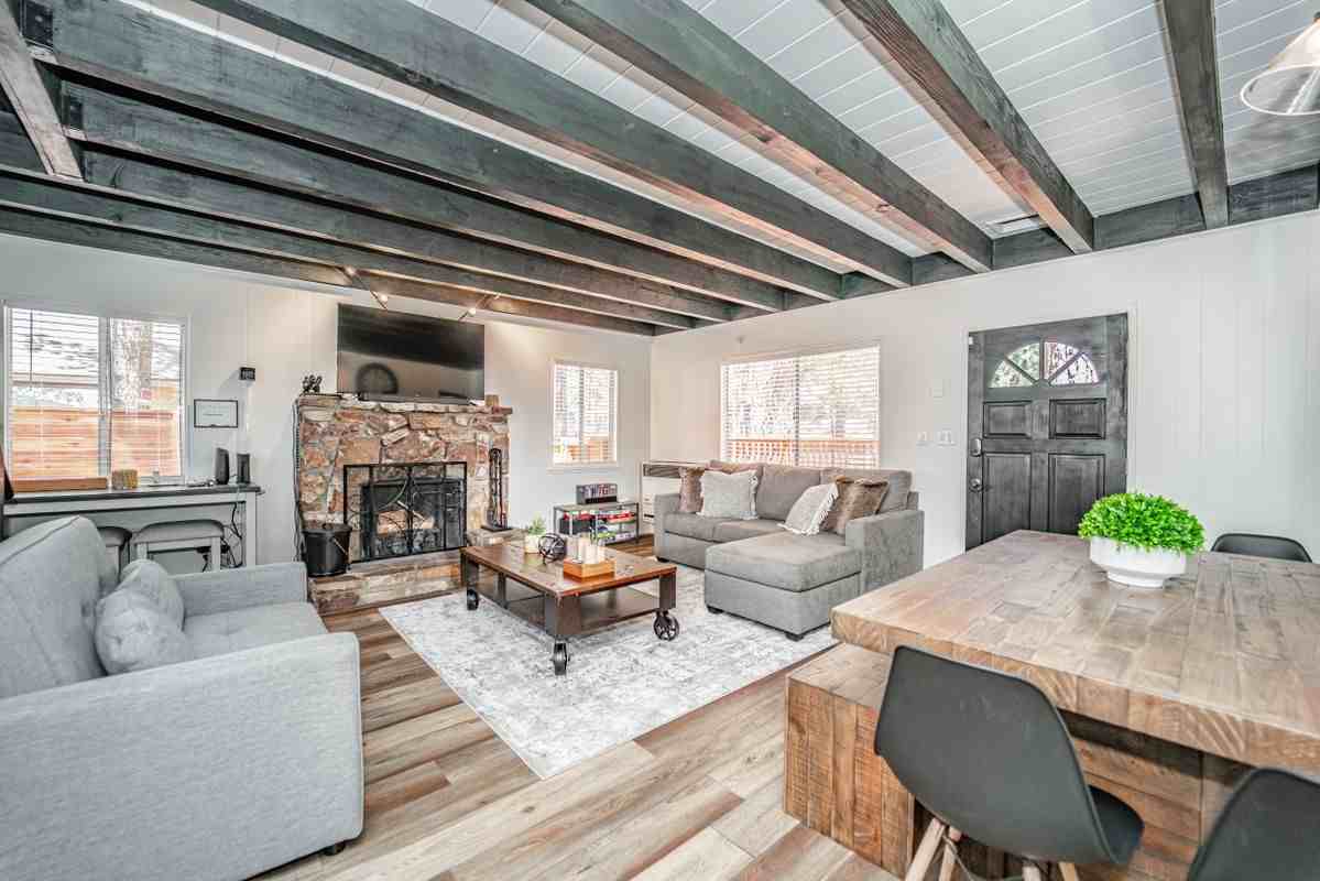 39383 Moab Ln - Photo 6 of 10