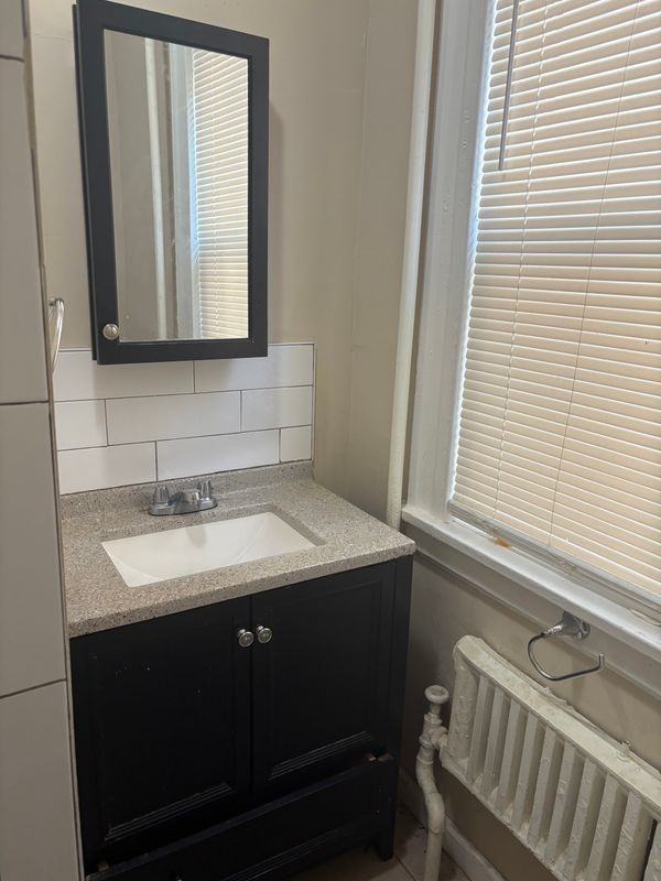 252 Maplewood Ave ##1 - Photo 3 of 8