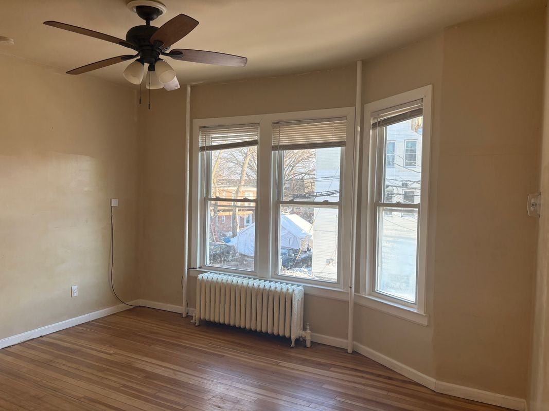 252 Maplewood Ave ##1 - Photo 5 of 8