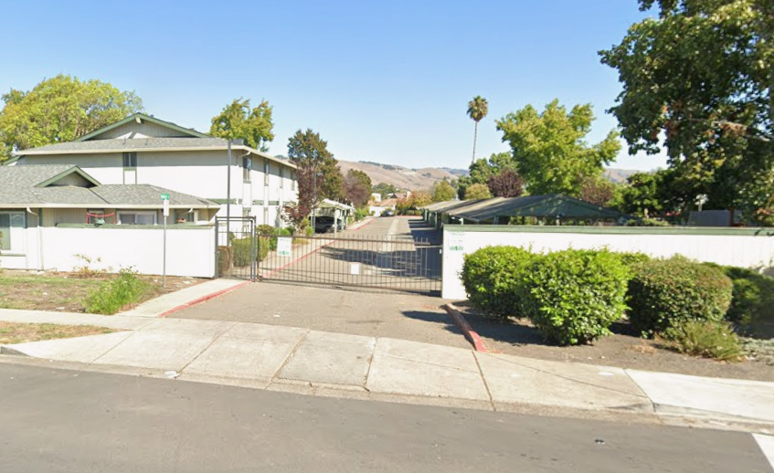 725 Auburn Pl ##103 - Photo 3 of 3