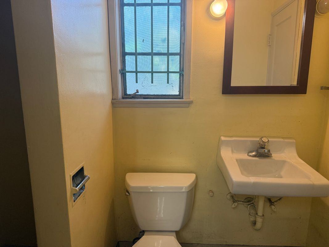 79 N Daisy Ave - Photo 7 of 9