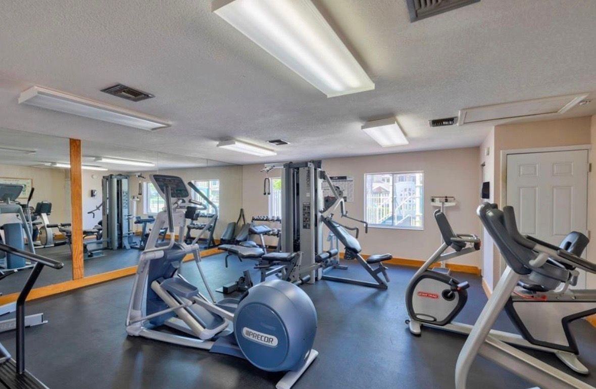 1975 Discovery Cir W - Photo 4 of 13