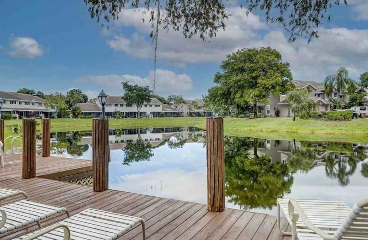 1975 Discovery Cir W - Photo 5 of 13