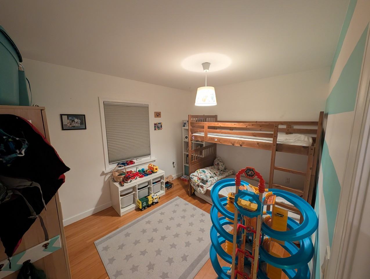 231 Richmond Street - Photo 7 of 14