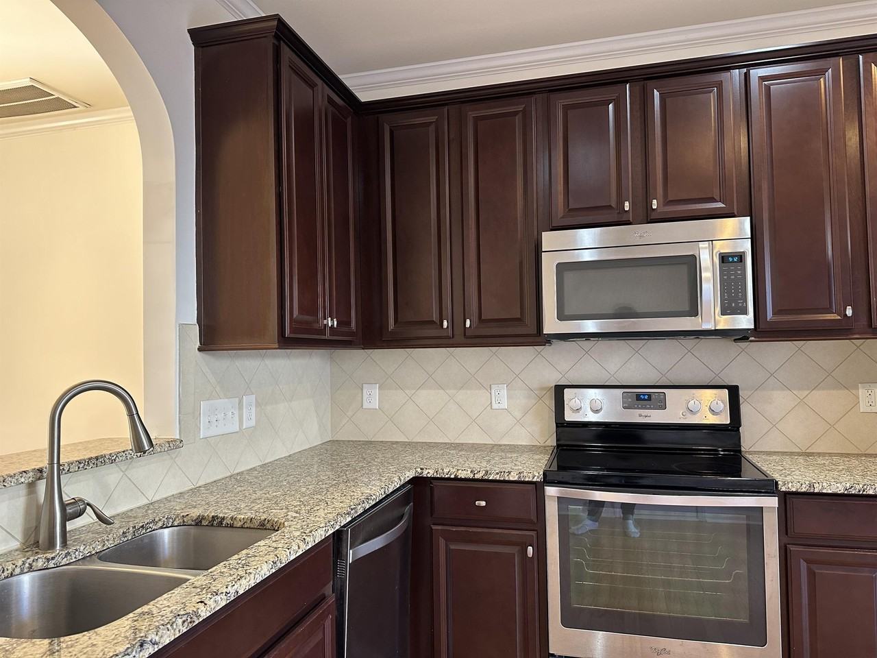 123 Leyton Loop #F - Photo 5 of 21