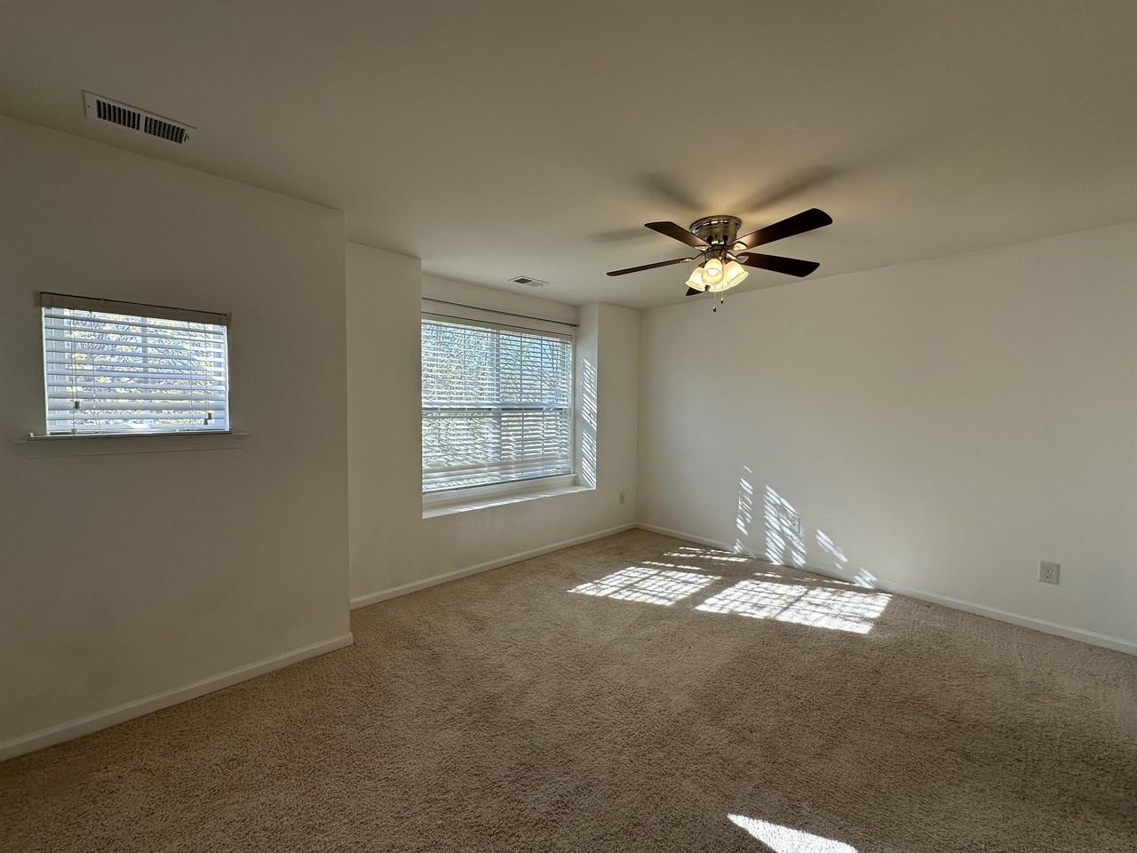 123 Leyton Loop #F - Photo 6 of 21