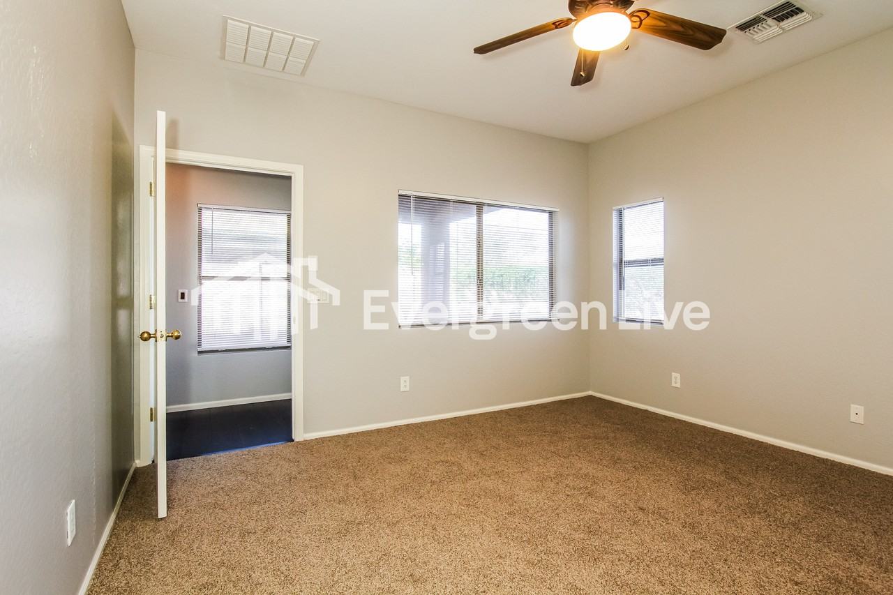 13808 W Country Gables Dr - Photo 7 of 15