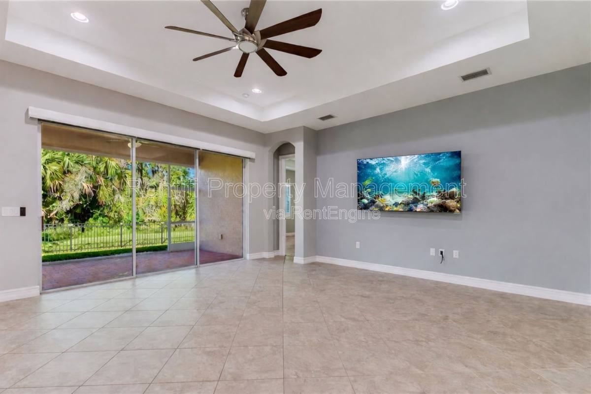 3149 Amadora Cir - Photo 2 of 7