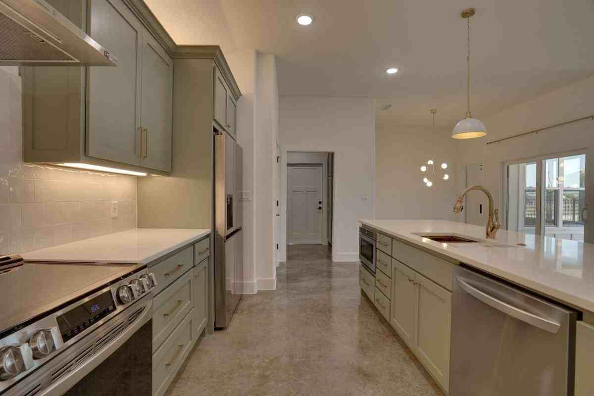 106 Cardinal Woods Ct - Photo 3 of 7