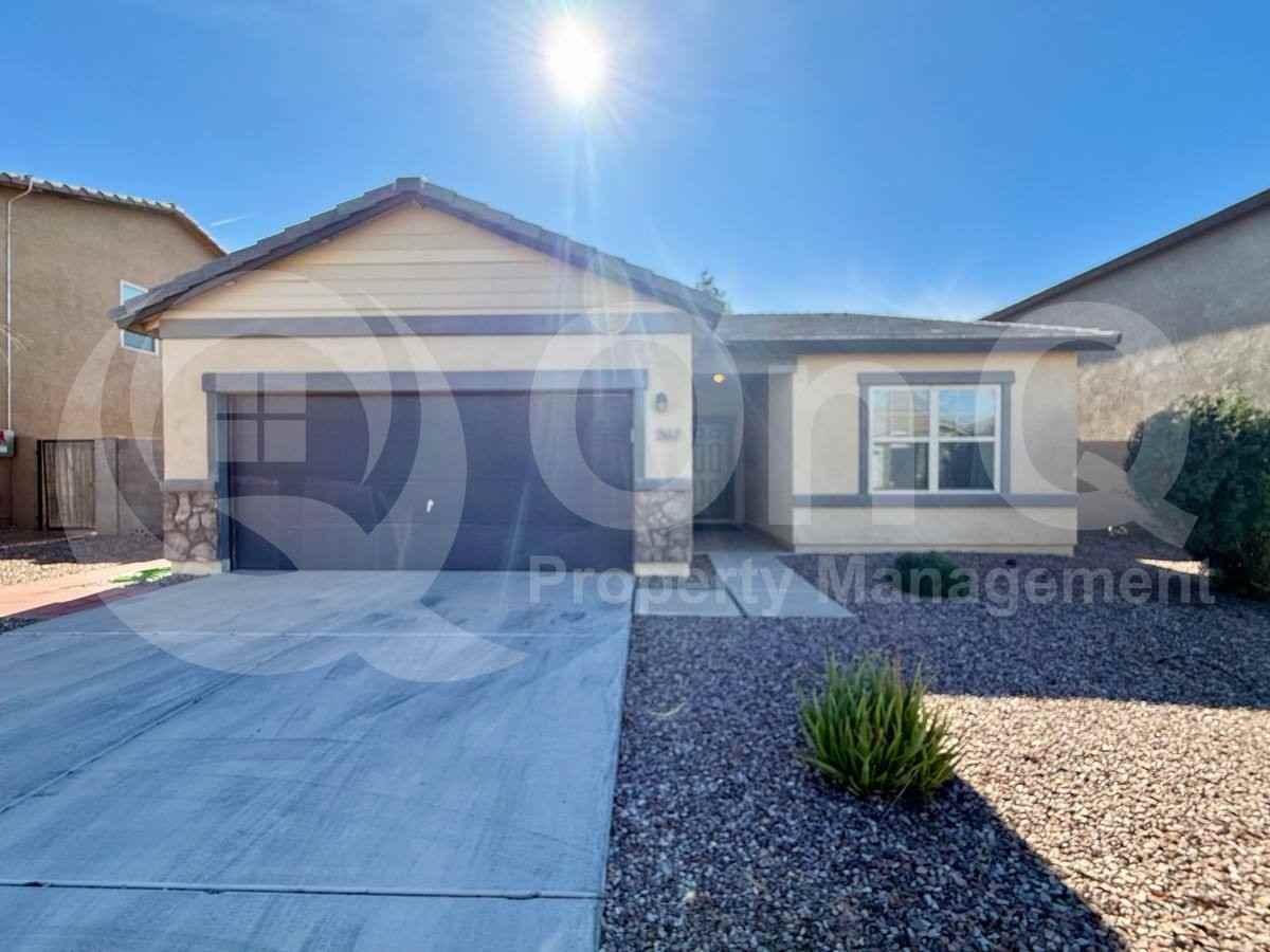 2663 E Omega Dr - Photo 2 of 10