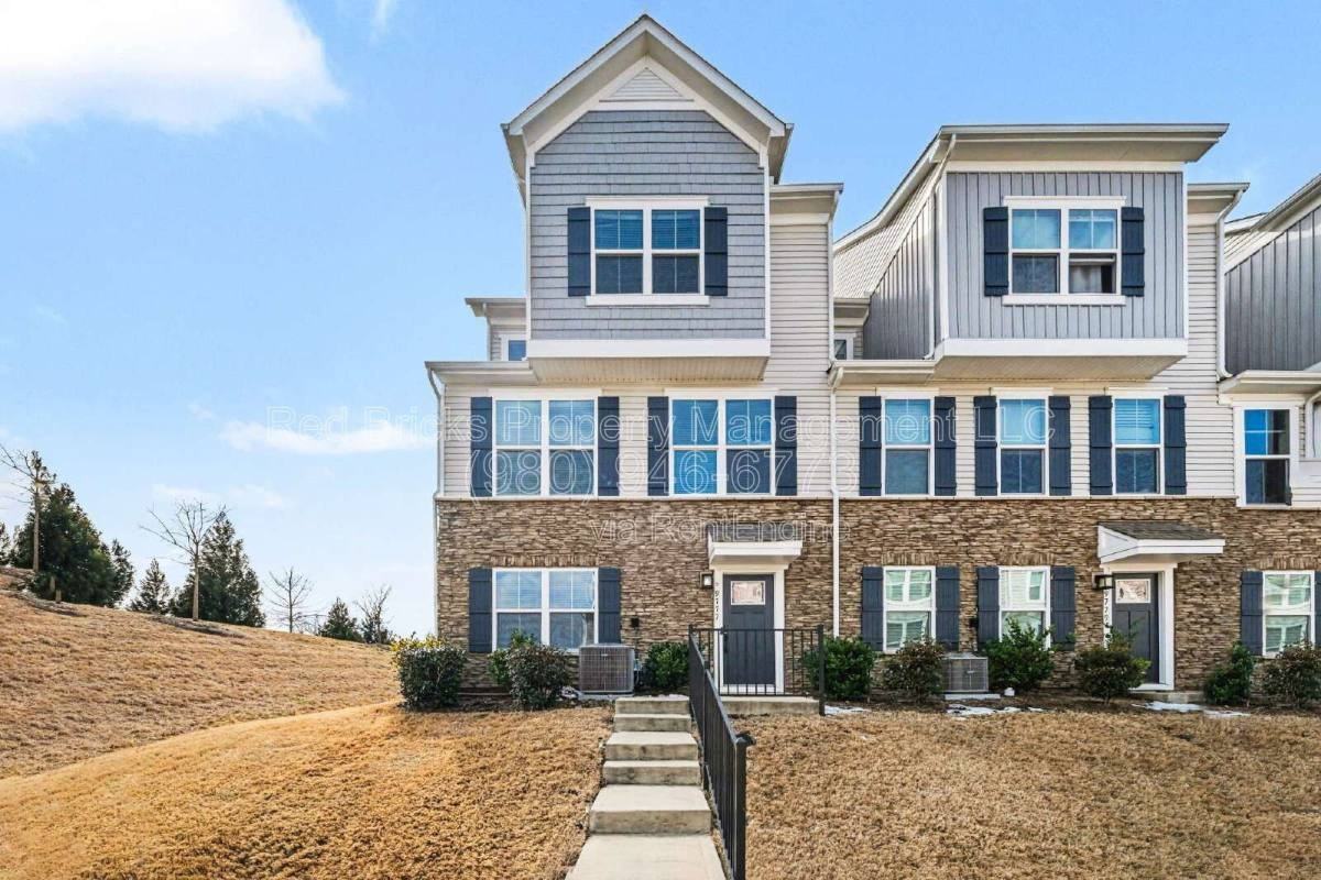 9777 Oaklawn Blvd Nw - Photo 2 of 8