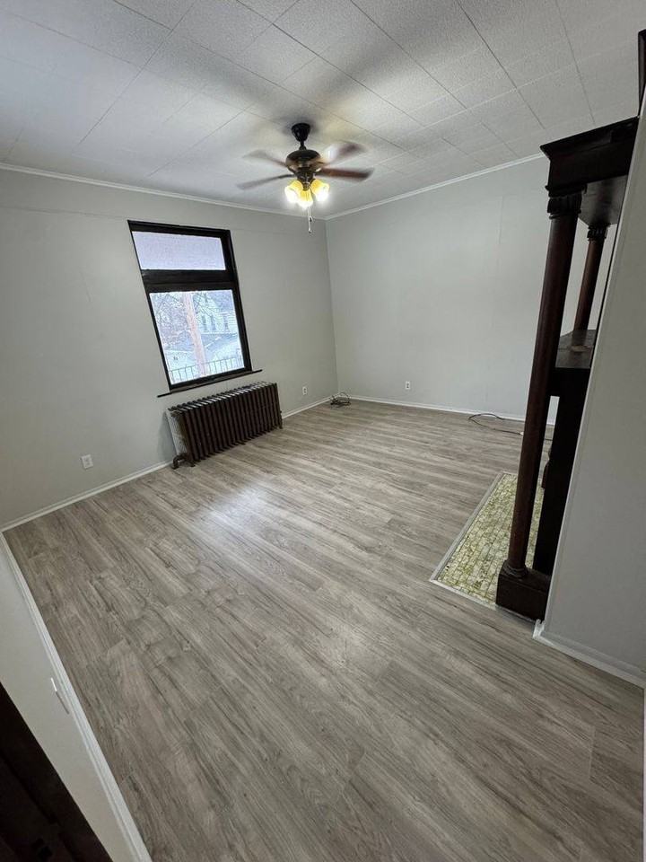 2504 Olympia St - Photo 3 of 10