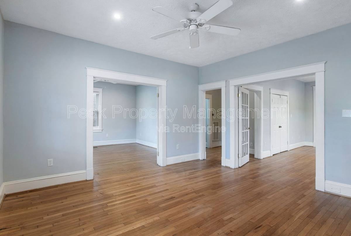 2818 N St - Photo 7 of 8