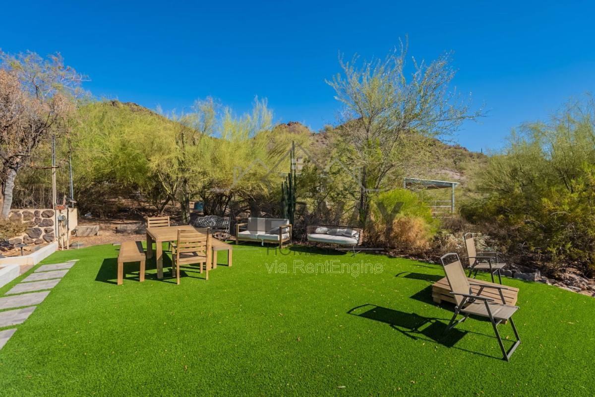 1902 E Cortez St - Photo 5 of 10