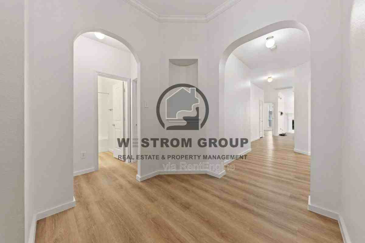 1164 Roping Reins Way - Photo 2 of 10