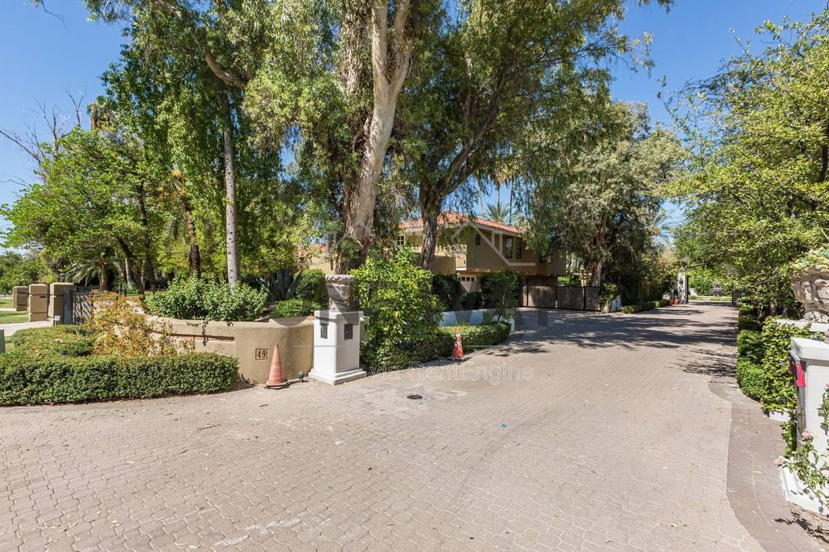 49 Biltmore Est - Photo 6 of 10