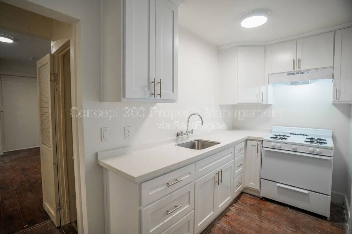 803 Magnolia Ave #3 - Photo 4 of 10