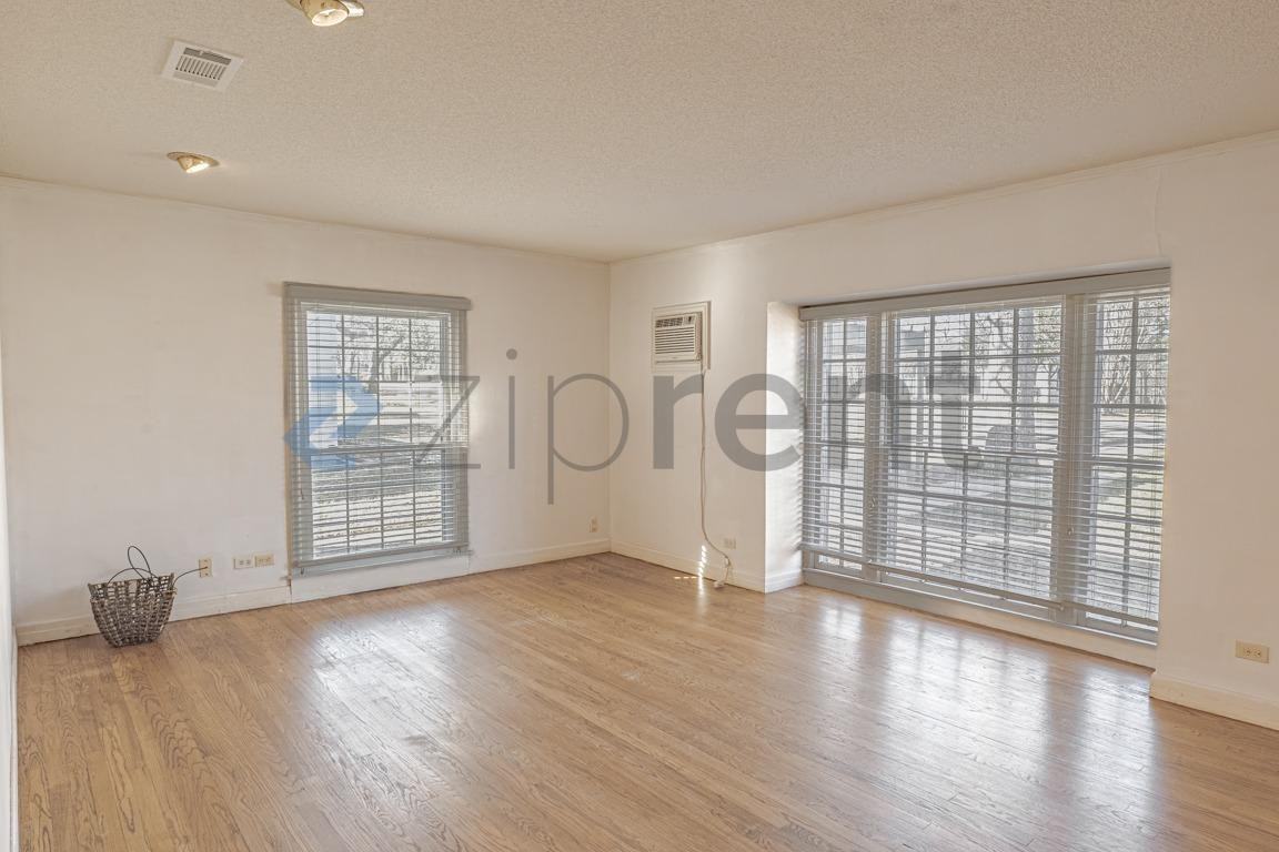 1418 W Shepherd St - Photo 5 of 25