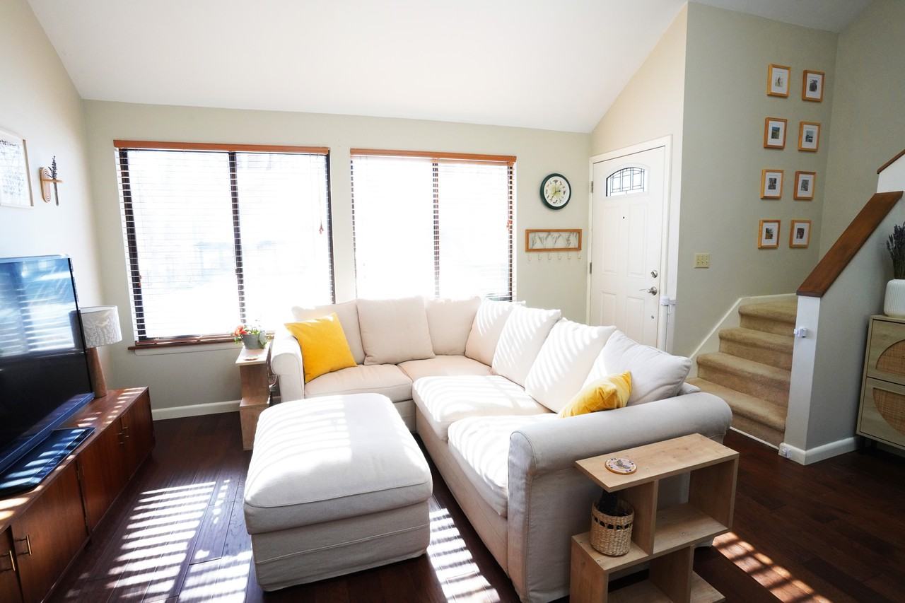 1573 Birnam Dr #1573 - Photo 2 of 23