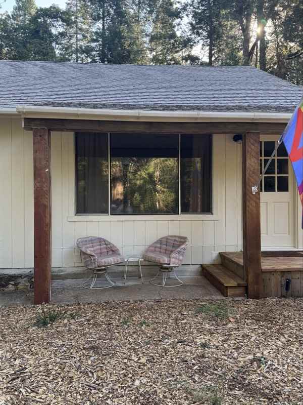 2633 Crystal Springs Rd - Photo 5 of 20