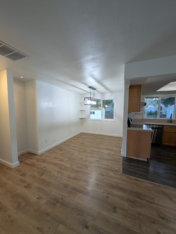 7216 122nd Ave Se - Photo 3 of 12