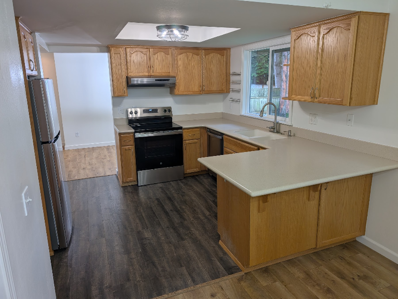 7216 122nd Ave Se - Photo 4 of 12