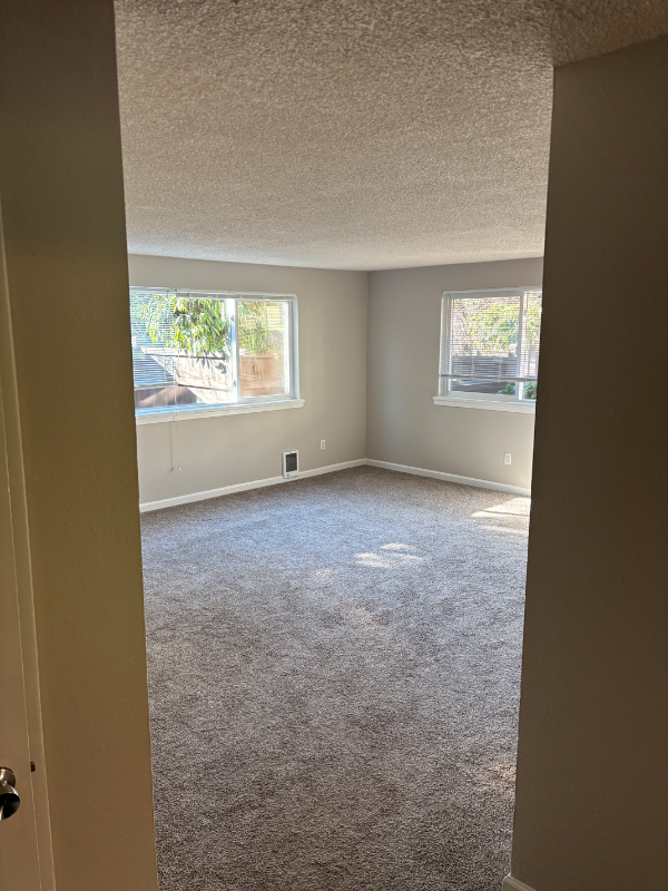 1620 S Kent Des Moines Rd #A - Photo 3 of 14