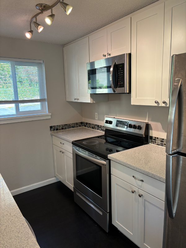 1620 S Kent Des Moines Rd #A - Photo 6 of 14