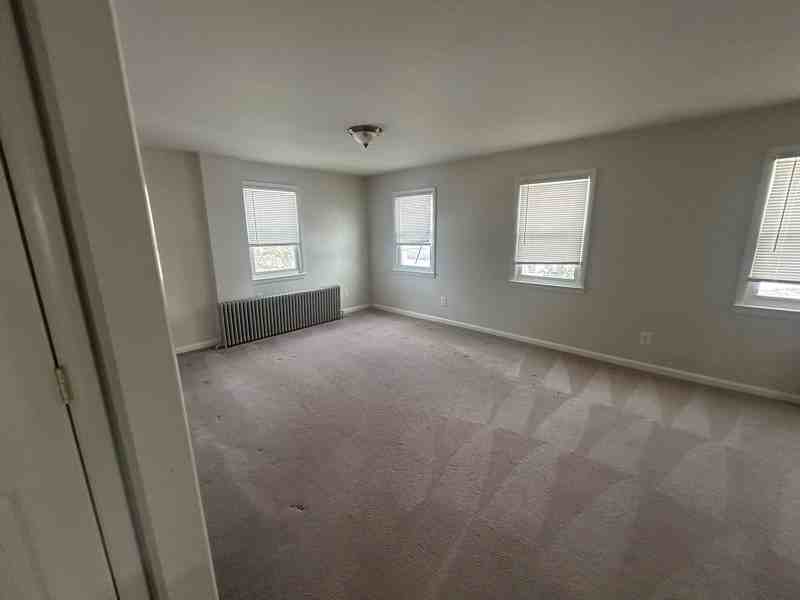 203 E Pacific Ave #2 - Photo 4 of 11