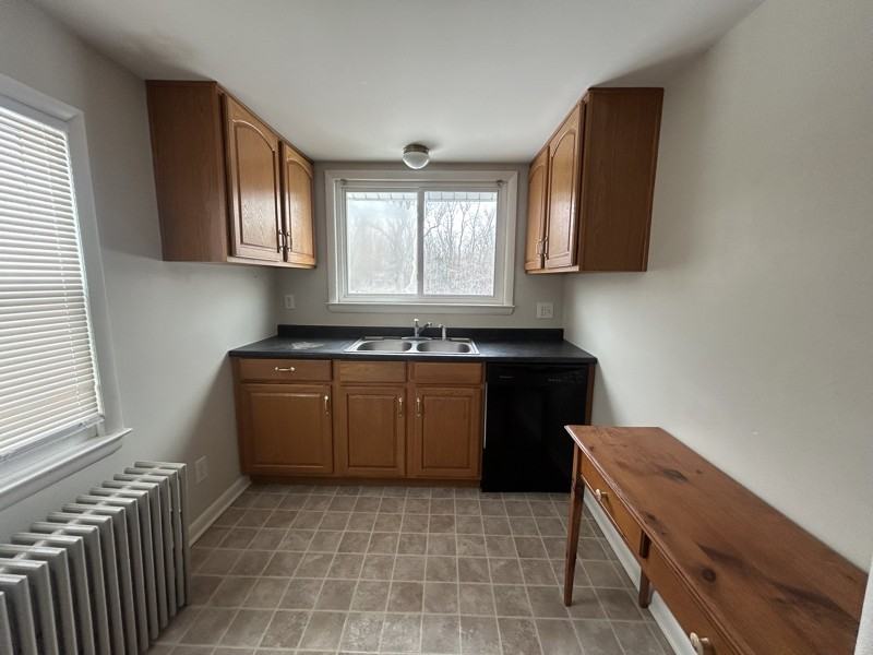 203 E Pacific Ave #2 - Photo 6 of 11