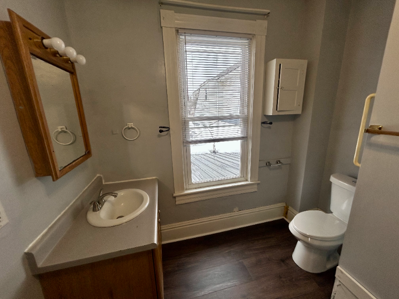 102 S Main St #2E - Photo 7 of 8