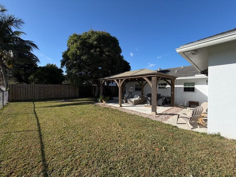 8110 Rose Marie Ave E - Photo 2 of 14