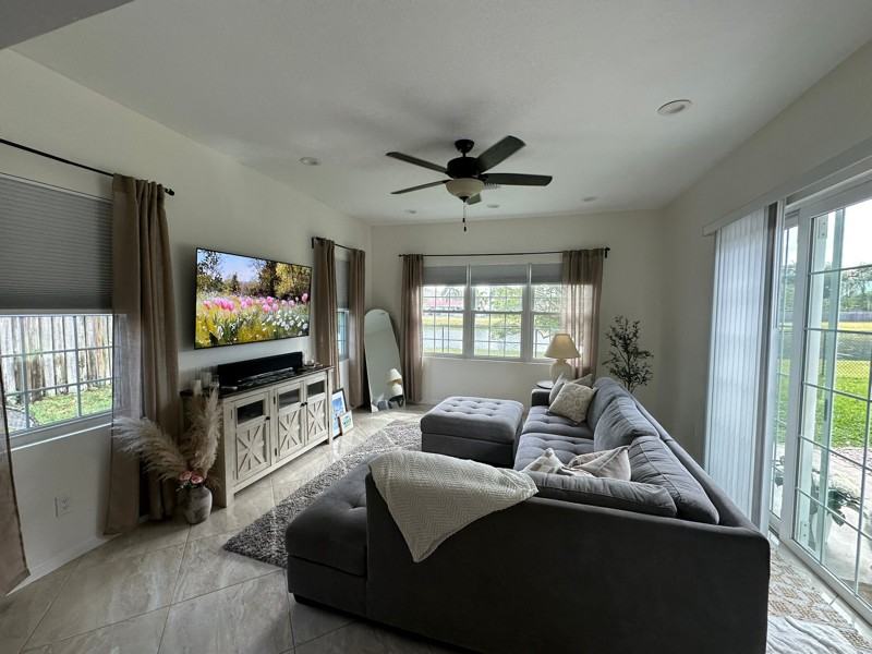 8110 Rose Marie Ave E - Photo 6 of 14