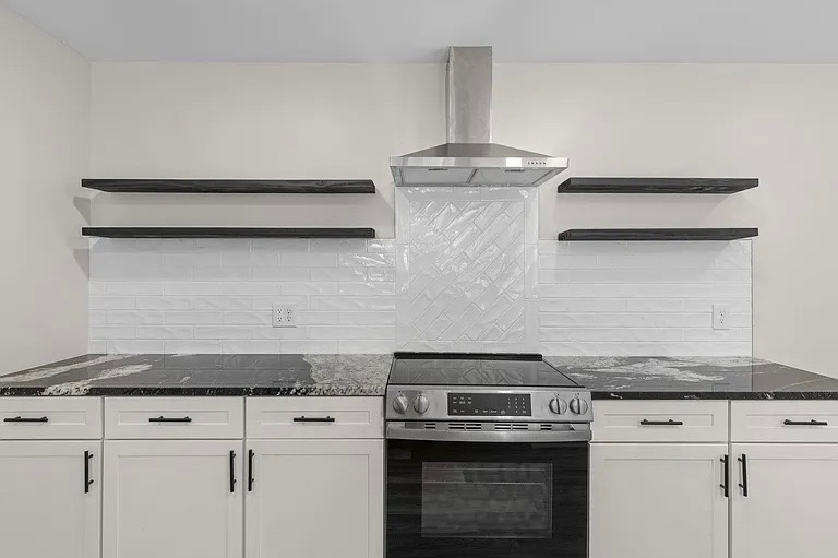 960 Soaring Dr - Photo 6 of 8