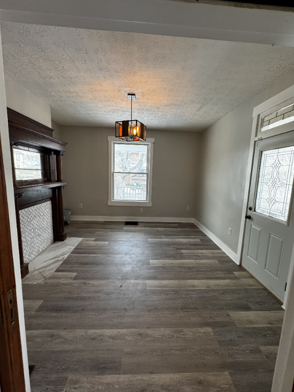 53 N Oakley Ave - Photo 2 of 15