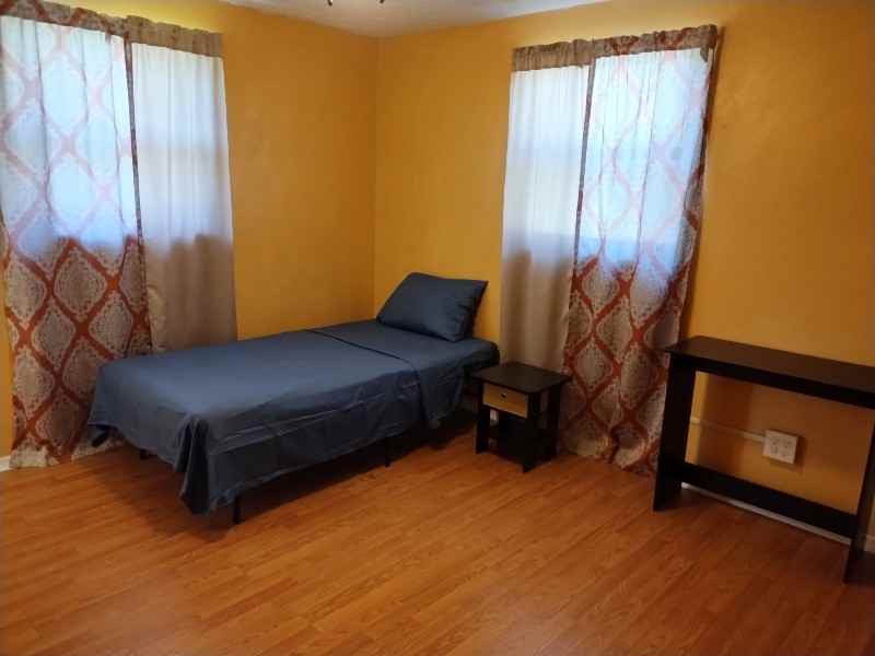 6350 53rd St N - Photo 3 of 5