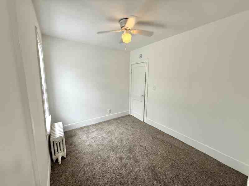 736 N Pearl St #1F - Photo 4 of 11