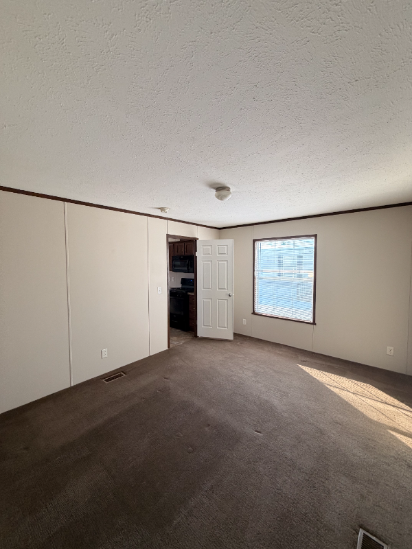 84 Dunlap Cir - Photo 7 of 8