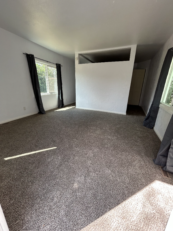 221 9th Ave S - Photo 2 of 7