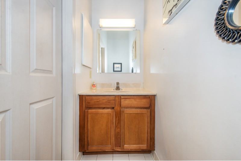 259 Prince St - Photo 6 of 10