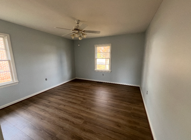 2810 6th Ave - Photo 2 of 9