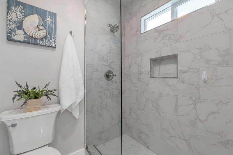 336 E Washington Ave - Photo 7 of 13