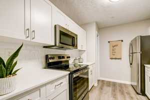 featured image of 100 Veranda Chase Dr